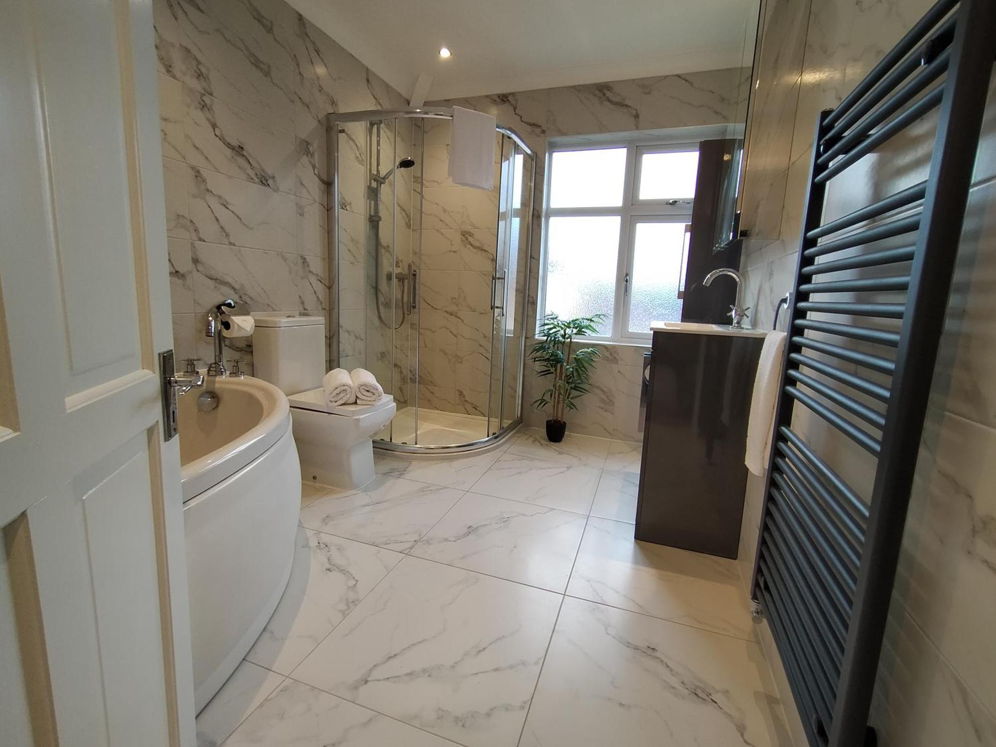 Sirius House - Sleeps 7, Driveway, Garden Crewe Exterior foto