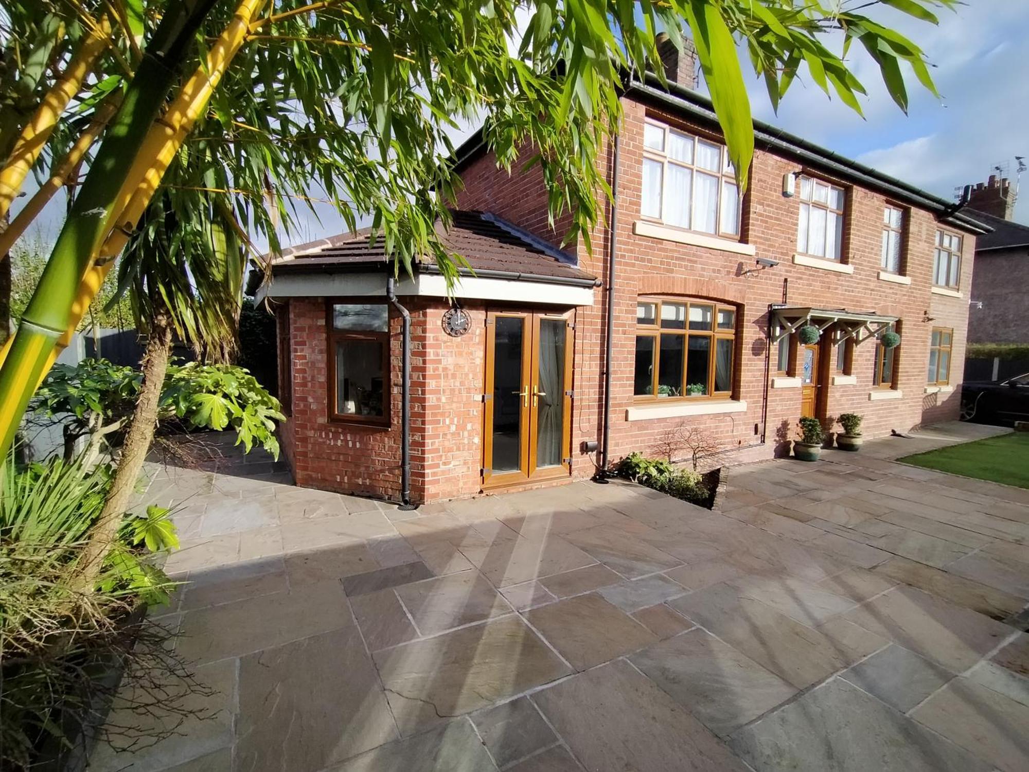 Sirius House - Sleeps 7, Driveway, Garden Crewe Exterior foto